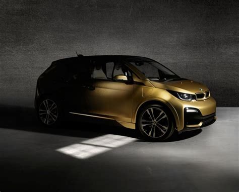 In the meantime, the i8 and i3 starlight editions will be appearing at the karlovy vary international film festival from july 4 to 5. BMW i8 a i3 STARLIGHT Edition | MENHOUSE.cz