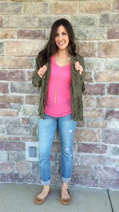 what i wore real mom style utility jacket and spring weather realmomstyle momma in flip flops
