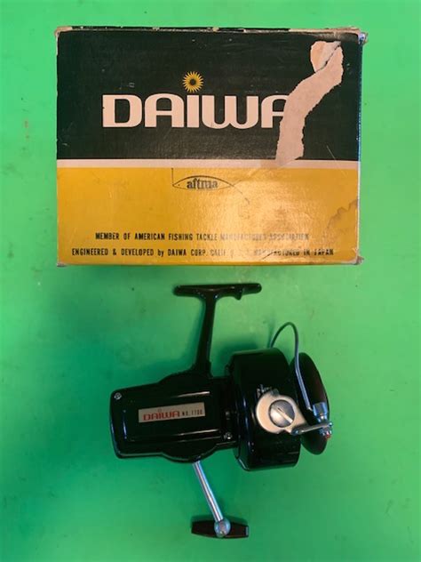 Vintage Daiwa Model Saltwater Spinning Reel With The Box