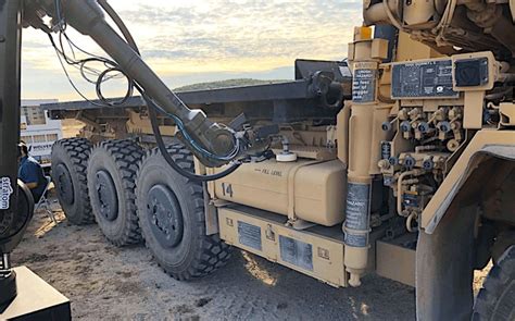 Us Army Awards Contract To Stratom For Robotic Refueling System