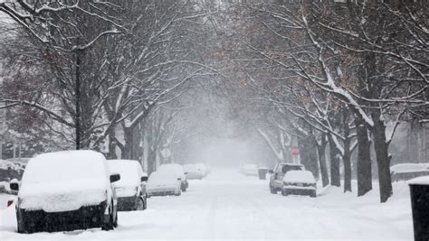 Snow in Michigan: Live metro Detroit weather and traffic updates