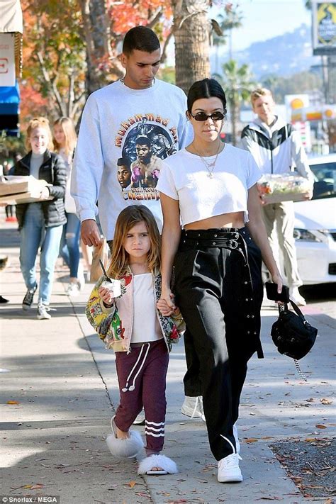 Kourtney Kardashian Enjoys Walk With Younes Bendjima And Her Daughter Kendall Jenner Outfits