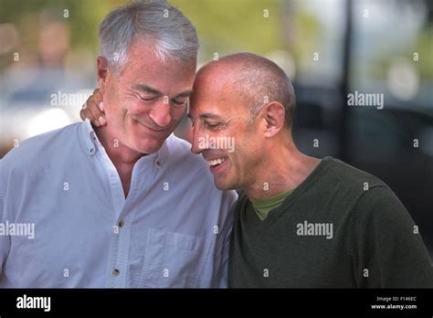 älteres Homosexuelles Männliches Paar Fotos Und Bildmaterial In Hoher Auflösung Alamy