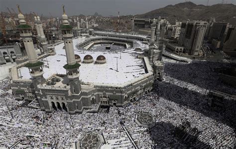 Buatbest Gambar Jemaah Menunaikan Haji 2012 Selamat Hari Raya Haji