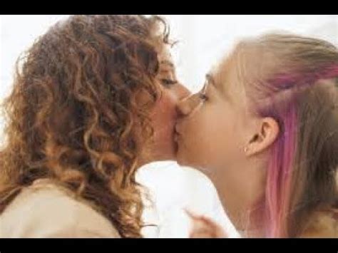 Hot Deep Lesbian Kissing Youtube
