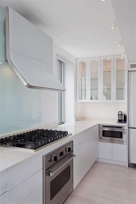 Cfms of at least 600, even stronger would be better! 9 Sci-fi style range hoods for your kitchen - SheKnows