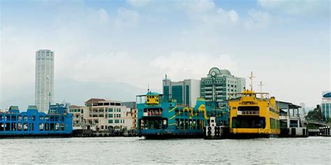 Hotel nei pressi di raja tun uda ferry terminal. Penang Port, Malaysia - Ferry Services