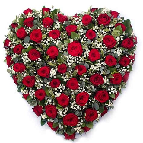 The perfect romantic gesture, these sweetheart roses are the most delicate of flowers. Funeral Flowers Red Rose Funeral Heart