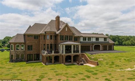 At least once a week, many people go to these restaurants to enjoy a good burger and some fun with their family and friends. 11,000 Square Foot Brick & Stone Mansion In Leesburg, VA ...