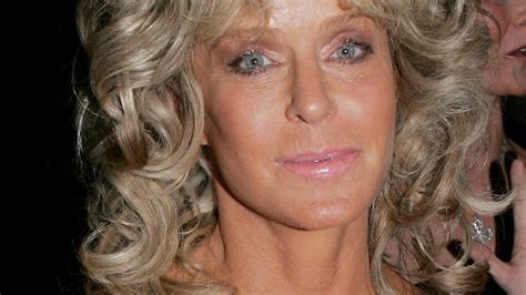 Farrah Fawcett Biography Celebrity Facts And Awards Tv Guide