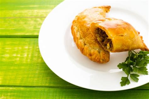 How To Cook Frozen Empanadas Detailed Guide Beezzly