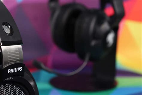 Headsets Vs Headphones Explained Switch And Click