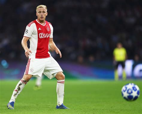 Donny van de beek hot photos, images and movie wallpapers download. Arsenal news: Should the Gunners sign Donny Van De Beek?