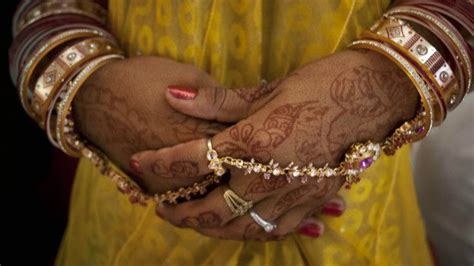 इंग्लैंड जबरन शादी की समस्या Bbc News हिंदी