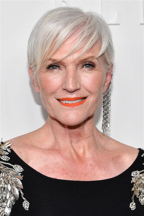 Celebrities With Gray Hair During Covid Dailybuzzer Net