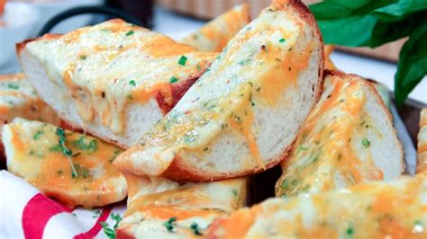 Four Cheese Garlic Bread By Stefano Faita