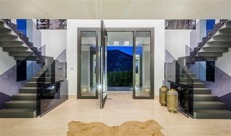Contemporary New Villa With Fabulous Sea Views In La In Benahavís