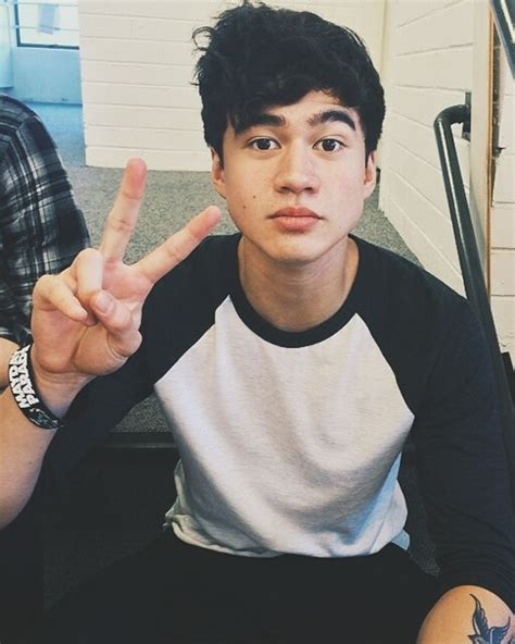 Calum Hood Calum Hood Photo 37475941 Fanpop