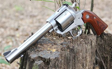 Ruger Super Blackhawk Bisley In 454 Casull Is All The Sidekick You Need Lipseys Guns