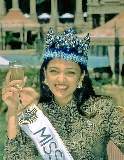 vijay rules only™😎 on twitter pageant beauty pageant aishwarya rai