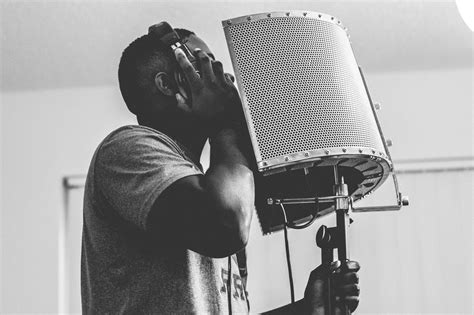 How To Record Rap Vocals Tips For Rappers And Engineers Masteringbox