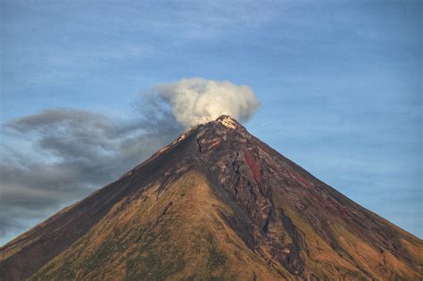 Philippine Government Orders The Evacuation Of Residents As Mayon