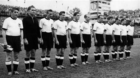 Die letzten beiden minuten haben durchaus gezeigt, dass ungarn auch offensiv etwas leisten kann. Fußball-Weltmeisterschaft 1954: Sieger-Mannschaft - Sport ...