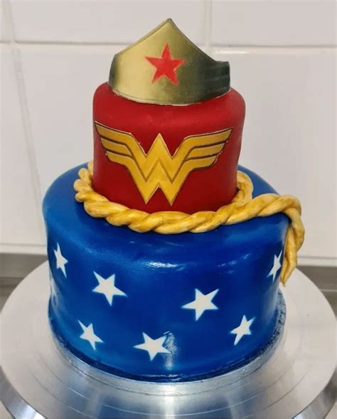 Wonder Woman Cake Design Images Wonder Woman Birthday Cake Ideas