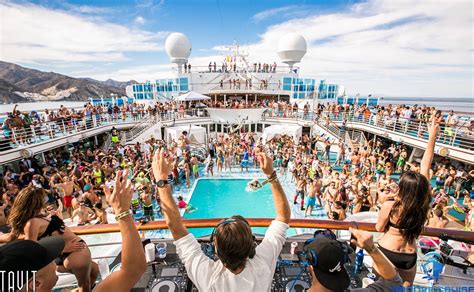 Image Result For Party On A Cruise Ship Spring Break Groove Cruise