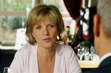 Der alte (1 episode) as barbara fuchs (1 episode) as carola burger (1 episode) as petra belum. Kommissarin Lucas: Vergangene Sünden - Filmkritik - Film ...