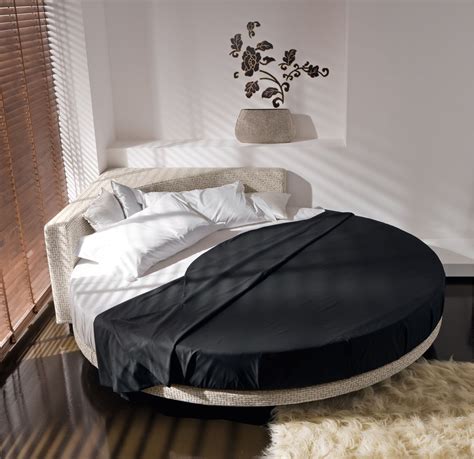 Modern And Exclusive Round Bed For Your Dream House Tips Photos