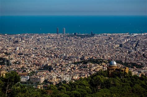 The 7 Most Beautiful Skyscrapers In Barcelona