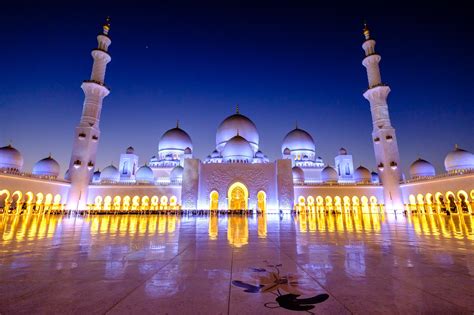 Sheikh Zayed Grand Mosque United Arab Emirates 2019