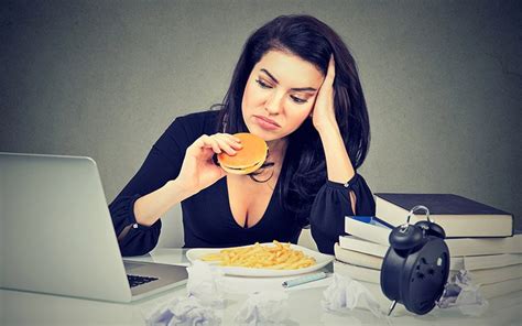 10 easy ways to stop stress eating for good focus fitness