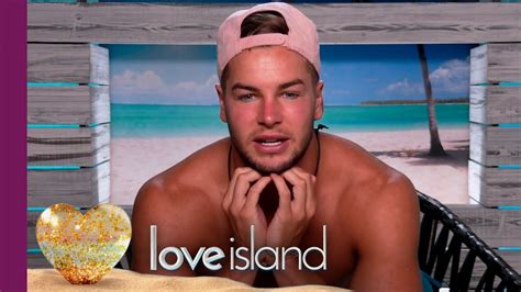 Chris Fights For His Love Love Island 2017 Youtube