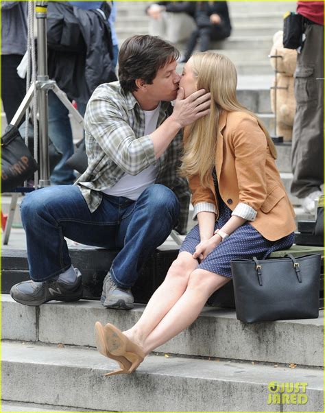 Mark Wahlberg And Amanda Seyfried Kiss For Ted 2 Nyc Scenes Photo