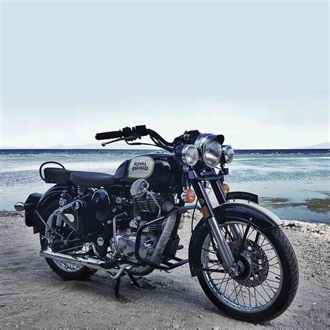 Company introduces various new models in 2018. 2020 Royal Enfield Classic 500 Specs & Info | wBW