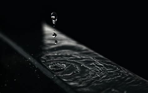 Download Wallpaper 2560x1600 Drops Water Splash Spray Macro