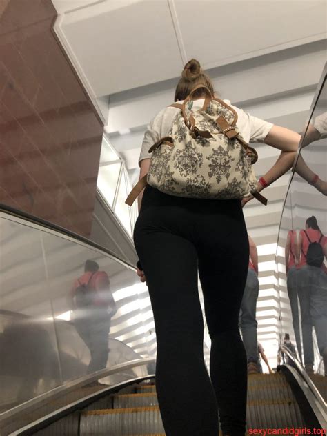 Candid Legs And Booty In Tights Subway Escalator Creepshots Gallery Sexy Candid Girls