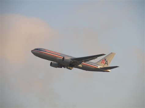American Airlines Boeing 767 200er N332aa Jbp274 Flickr