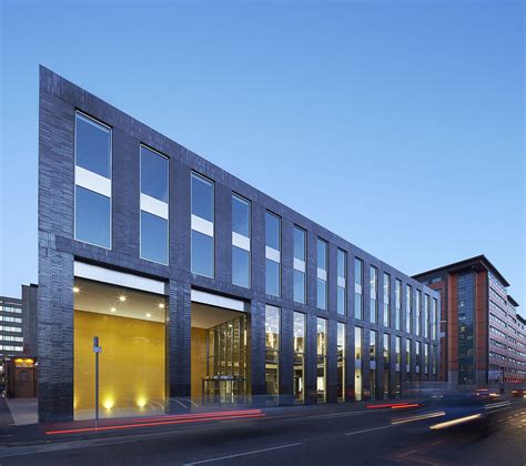 Manchester metropolitan university is a great, modern university, in a great global city, here to make an impact on manchester, our nation and beyond, with a driving ambition to discover and. Manchester Metropolitan University Students Union | Metal ...