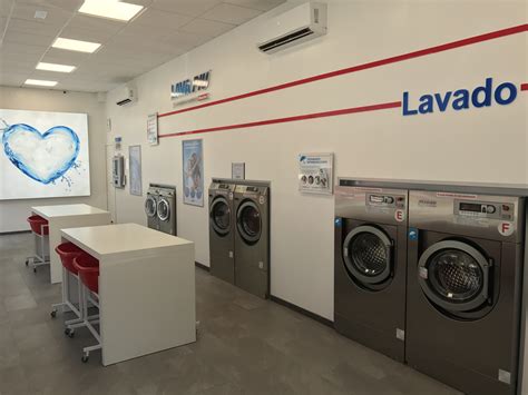 Lavandería de autoservicio LAVAPIÙ | MADRID
