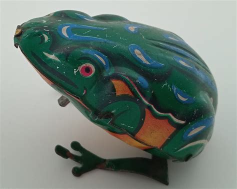 vintage wind up tin toy ms082 jumping frog with key etsy