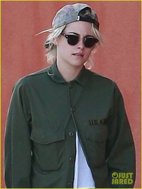 Kristen Stewart And Girlfriend Dylan Meyer Head To Lunch In Los Feliz