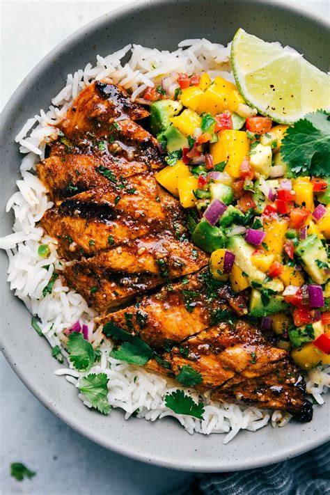 Continue to stir over medium heat for a couple of minutes. Cilantro Lime Chicken with Mango Salsa in 2020 | Good ...