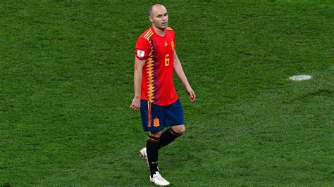 Andres Iniesta announces international retirement with Spain after