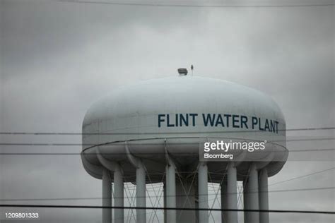 Flint Michigan Water Tower Photos And Premium High Res Pictures Getty