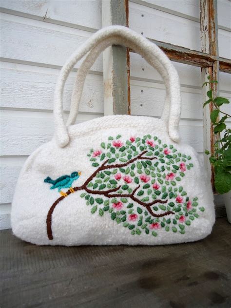 Knit N Pearl Magnolia Hand Bag