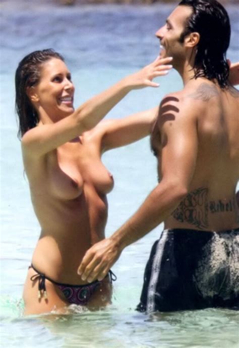 Guendalina Canessa Topless Paparazzi Image Pincelebs