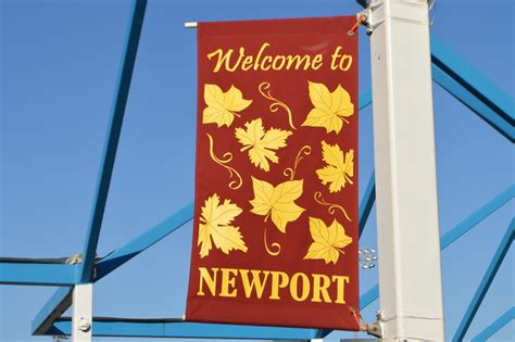 Welcome To Newport Rhode Island Autumn Fall Leaf Street Fl Flickr